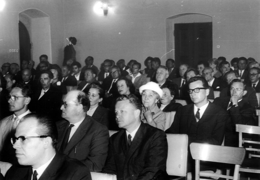 Schůze v roce 1963