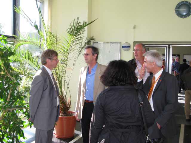 discussion with chairman before the opening