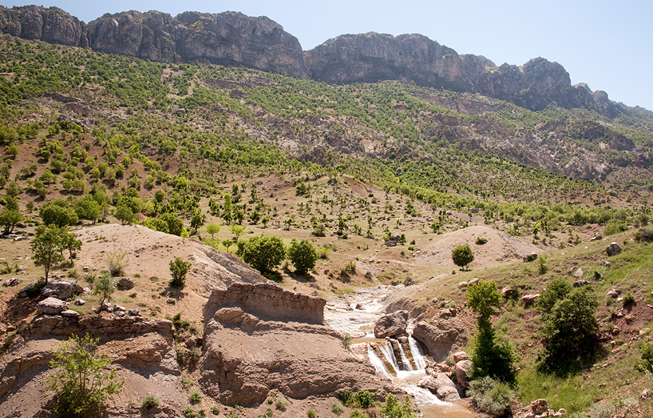 Karadut village environs