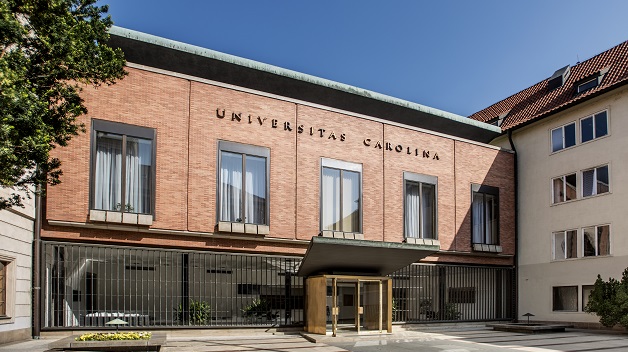 Univerzita Karlova patří mezi 250 nejlepších univerzit na světě 
