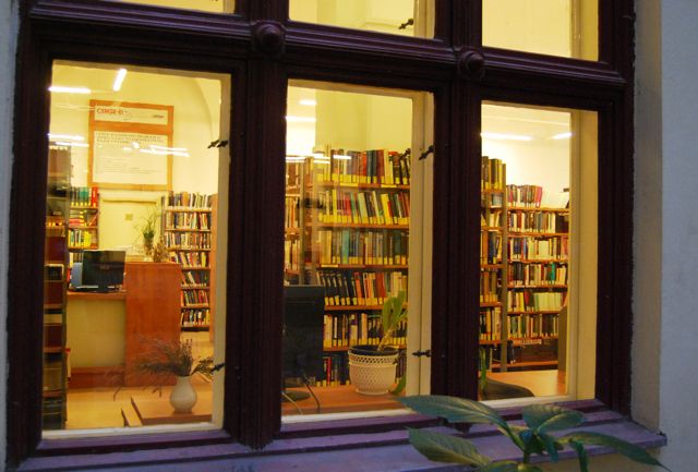 CERGE-EI economics library