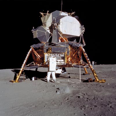 Pohled na lunární modul Eagle na Měsíci.