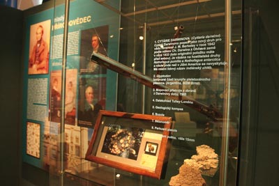 Moravské zemské muzeum v Brně u příležitosti 200. výročí narození Charlese Darwina otevřelo do 7. ledna 2010 výstavu o životě a díle tohoto světově významného přírodovědce.