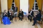 The conference participants also appreciated the accompanying cultural programme. The Prima Vista Quintet played at the final reception; Richard Ned Lebow listening.
