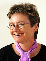 Dr. Irena Valterová