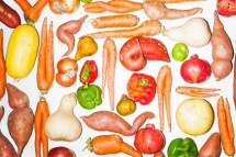 Autor fotografie Brian Finke, uveřejněno pro http://www.nationalgeographic.com/magazine/2016/03/global-food-waste-statistics/