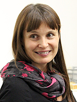 Dr. Anna Jirošová