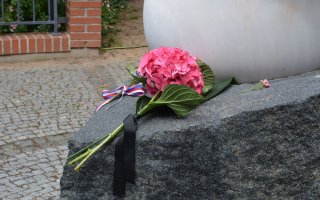 MFF UK připomněla památku Milady Horákové