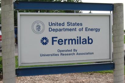 fermilab_m.jpg