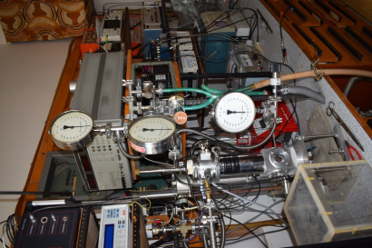 Aparatura pro radiofrekveční dielektrickou spektroskopii a feroelektrická měření