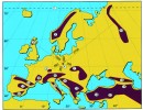 Hraniční poloha Krkonoš a jejich vzdálenost v kilometrech od nejbližších pohoří mimo Českou republiku,  přesahujících svou výškou alpínskou hranici lesa (na našem území se k nim řadí Králický Sněžník a Hrubý Jeseník, viz Novák a kol. 2010). 1 – polární kruh,  2 – skandinávská pohoří, 3 – Skotská vysočina, 4 – Krkonoše, 5 – Vogézy a Schwarzwald, 6 – Alpy, 7 – Karpaty, 8 – Centrální masiv, 9 – Pyreneje,  10 – Apeniny, 11 – Dinaridy, 12 – Balkán, 13 – Kavkaz, 14 – Malý Kavkaz, 15 – Taurus, 16 – Anatolie, 17 – Ibérie, 18 – Sierra Nevada, 19 – Ural.  Upraveno podle J. Jeníka (1994)