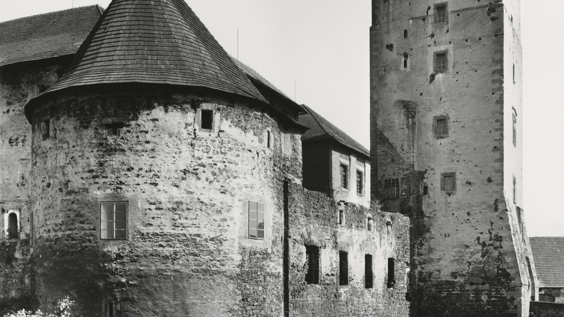 Monuments and monument care in Czechoslovakia and other Central European countries during the second half of the 20th century