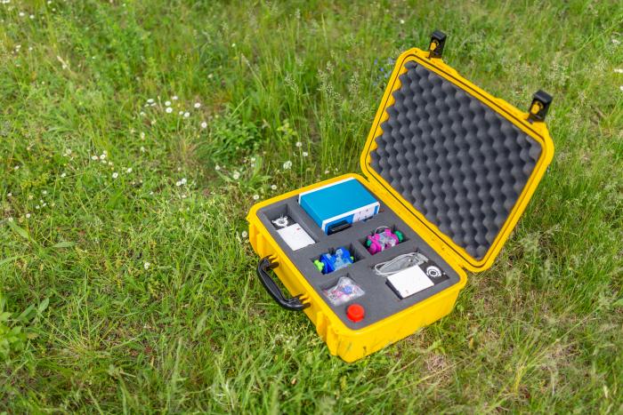 Portable case for food safety inspections