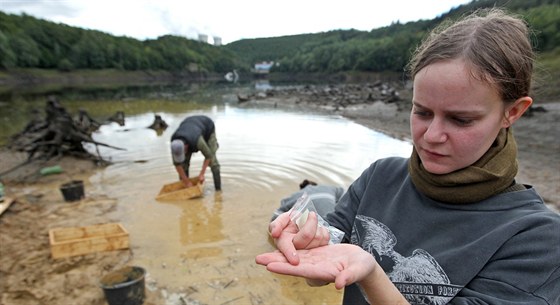 Archeologický průzkum na dně vypuštěné přehrady Mohelno (12. září 2013)