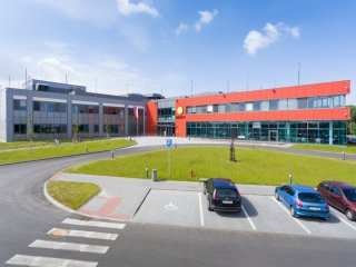 Biomedicínské a biotechnologické centrum BIOCEV, jehož součástí je ÚEM AV ČR, pokračuje dál ve svých úspěšných projektech