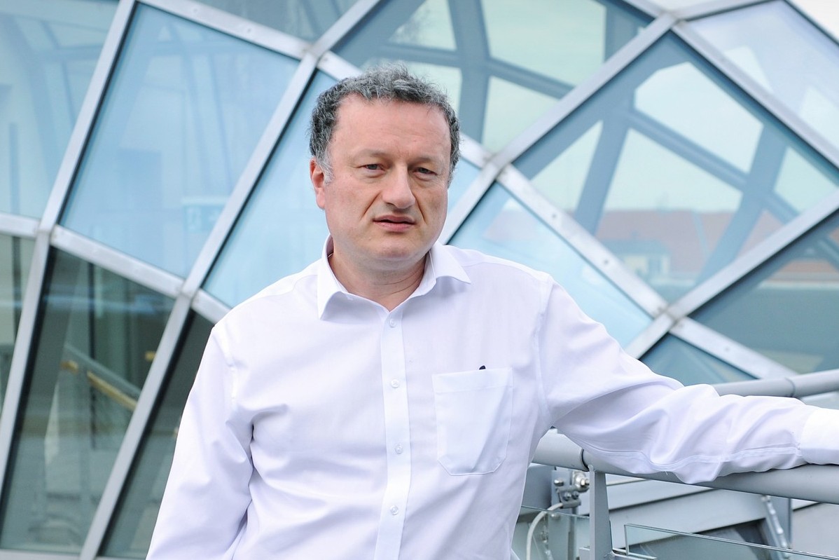 Jan Konvalinka to head IOCB Prague