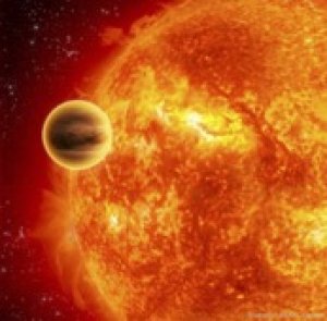 Ilustrační obrázek: exoplaneta typu „horký Jupiter“