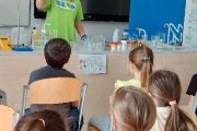 Na SciCampu děti čekají chemické pokusy s Květoslavou Stejskalovou a jejími studentkami chemie