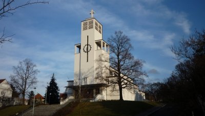 Kostel sv. Anežky České a sv. patronů českých.