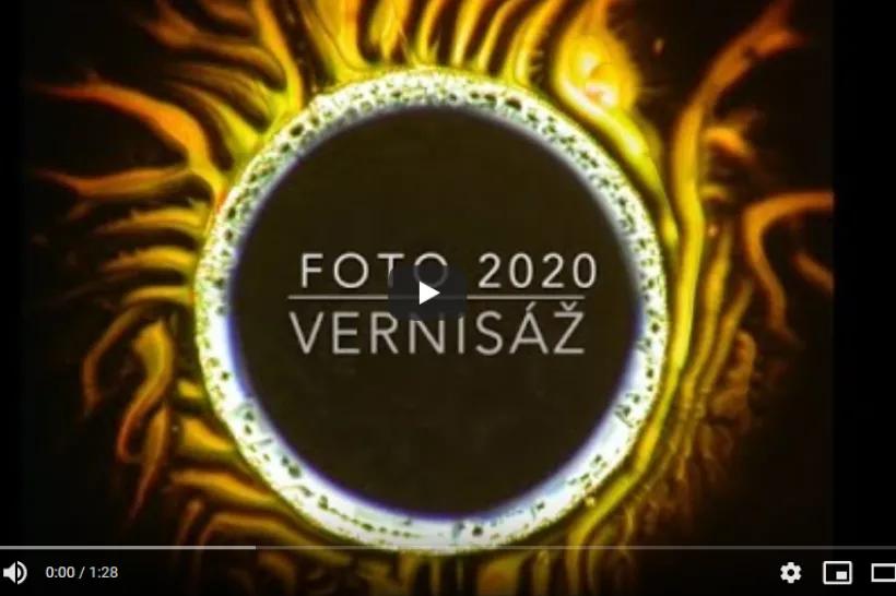 Video thumbnail with liquid crystal texture